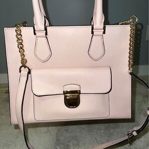 Micheal Kors Tote Bag With Strap